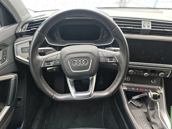 Audi Q3 2021, 61700 км, за 19182 USD - фото 9