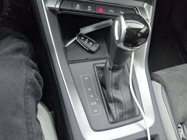 Audi Q3 2021, 61700 км, за 19182 USD - фото 13
