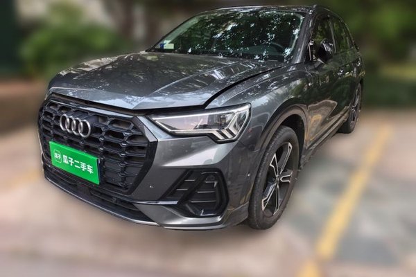Audi Q3 · 2021 год