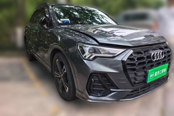 Audi Q3 2021, 69300 км, за 20049 USD