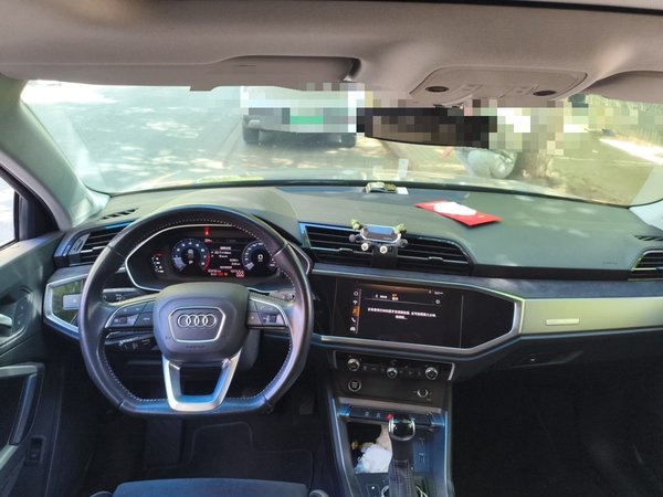 Audi Q3 2021, 63200 км, за 17824 USD - фото 10