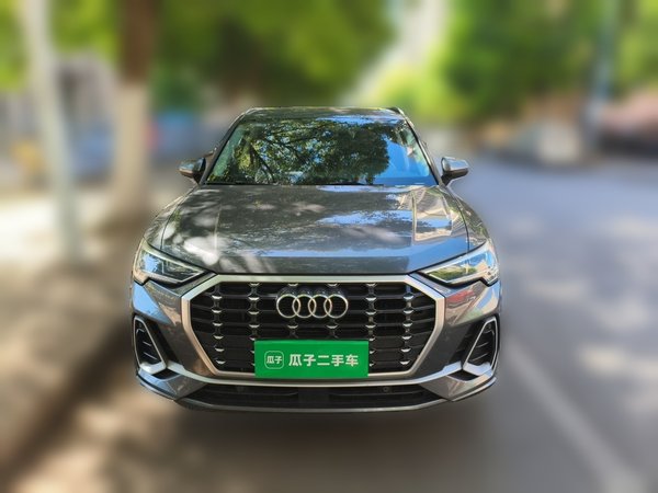 Audi Q3 2021, 63200 км, за 17824 USD