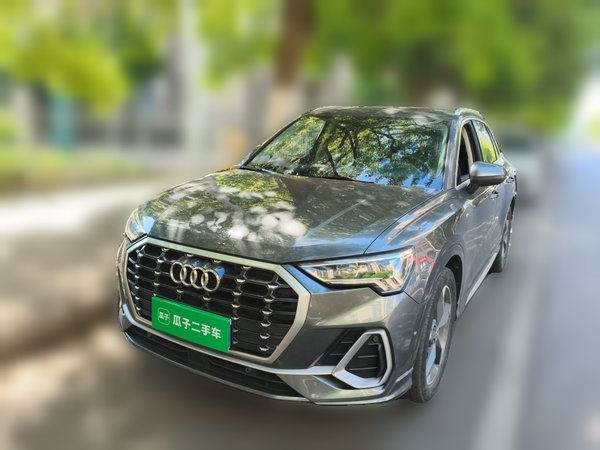 Audi Q3 · 2021 год