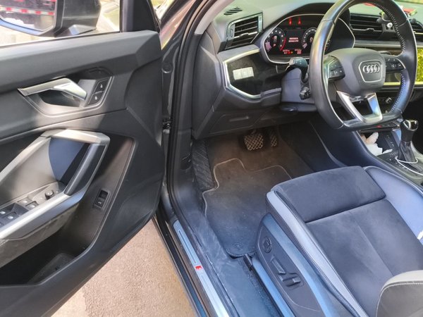 Audi Q3 2021, 63200 км, за 17824 USD - фото 17