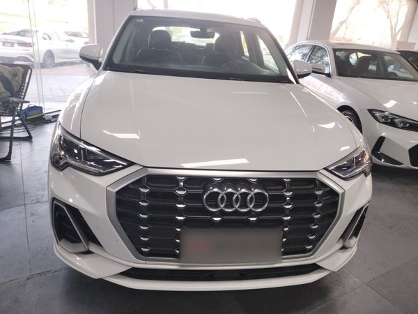 Audi Q3 2021 35 TFSI Progressive Dynamic Edition, 2021 года