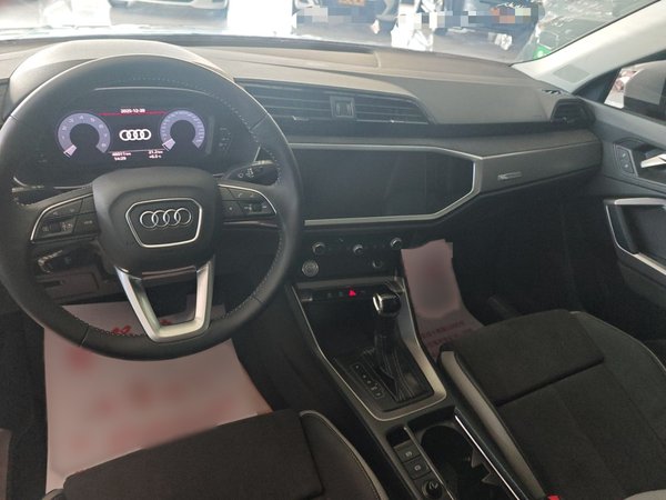 Audi Q3 2021, 48000 км, за 20659 USD - фото 9