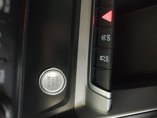 Audi Q3 2021, 48000 км, за 20659 USD - фото 10