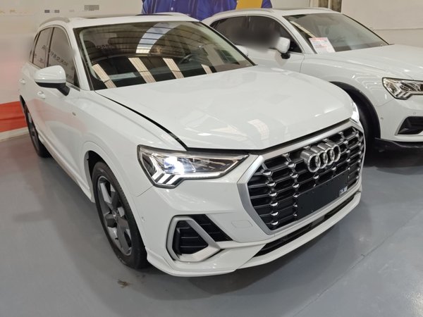 Audi Q3 2021 35 TFSI Fashion Dynamic Model, 2021 года