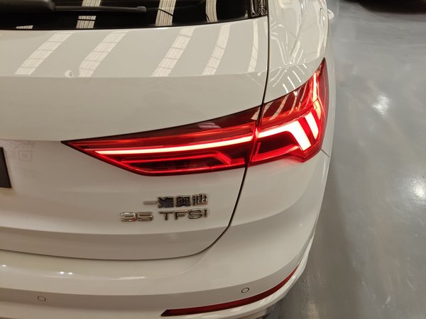 Audi Q3 2021, 52800 км, за 20434 USD - фото 7