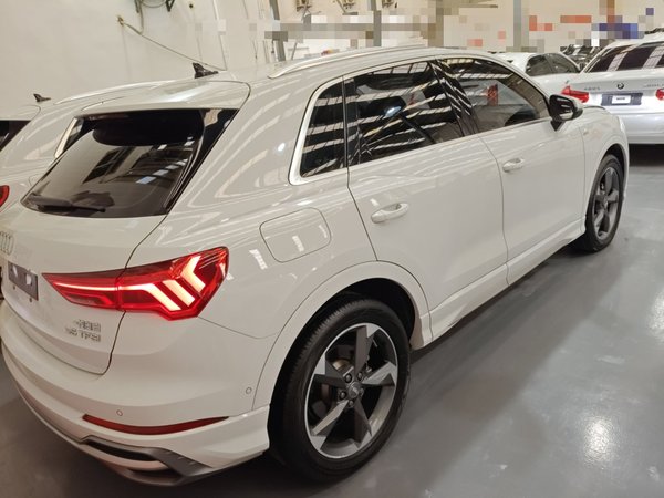 Audi Q3 2021, 52800 км, за 20434 USD - фото 6