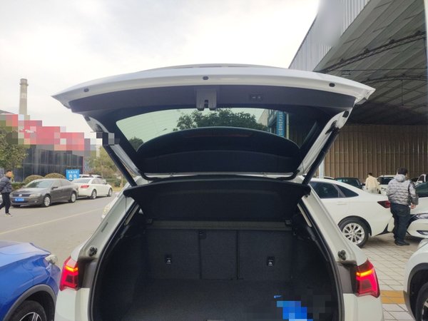 Audi Q3 2021, 53900 км, за 20773 USD - фото 22