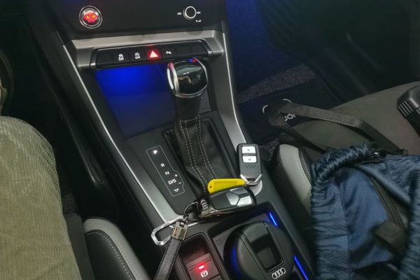 Audi Q3 2021, 56200 км, за 21595 USD - фото 16