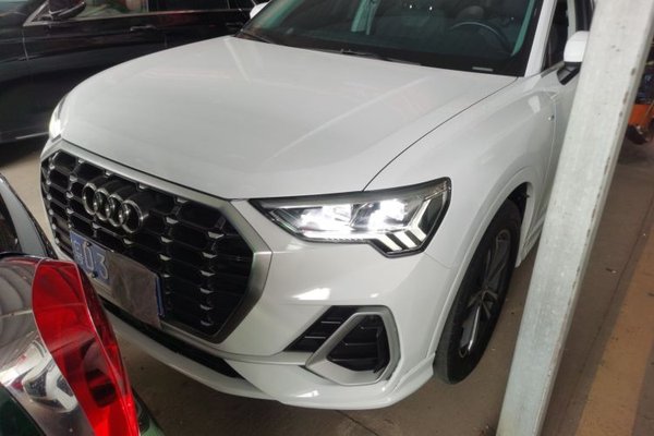 Audi Q3 2021, 56200 км, за 21595 USD - фото 8