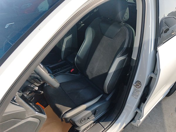 Audi Q3 2021, 65600 км, за 21041 USD - фото 16