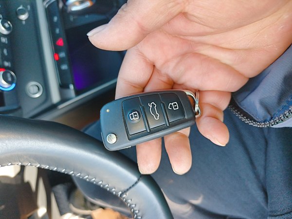 Audi Q3 2021, 65600 км, за 21041 USD - фото 19