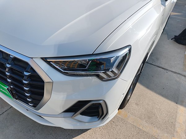 Audi Q3 2021 35 TFSI Fashion Dynamic Model, 2021 года