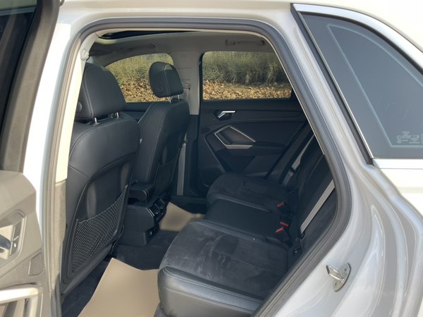 Audi Q3 2021, 66400 км, за 20471 USD - фото 20