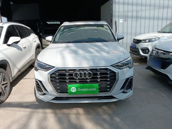 Audi Q3 2021 35 TFSI Fashion Dynamic Model, 2021 года