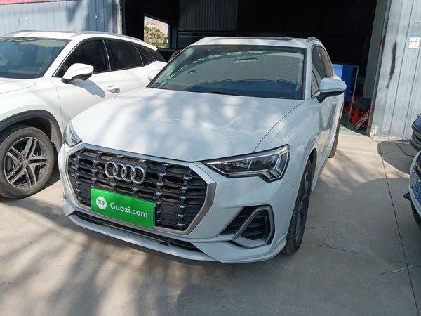 Audi Q3 2021 35 TFSI Fashion Dynamic Model