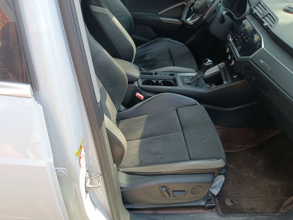 Audi Q3 2021, 75400 км, за 18273 USD - фото 24