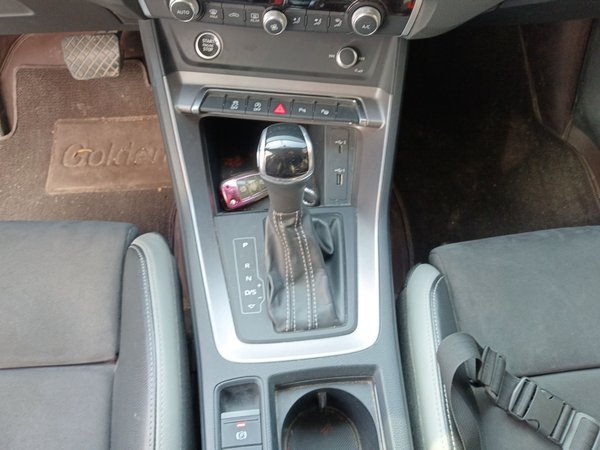 Audi Q3 2021, 75400 км, за 18273 USD - фото 13