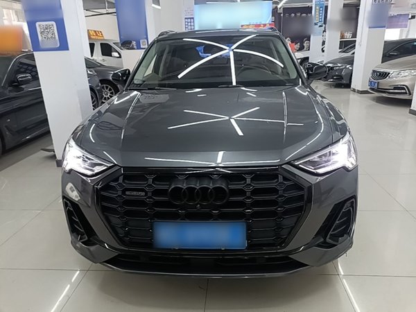 Audi Q3 2021, 55500 км, за 18874 USD