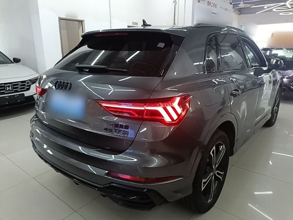 Audi Q3 2021, 55500 км, за 18874 USD - фото 6