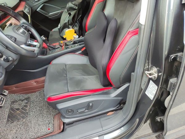 Audi Q3 2021, 55100 км, за 18174 USD - фото 16