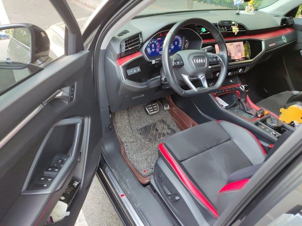 Audi Q3 2021, 55100 км, за 18174 USD - фото 17