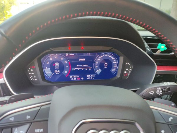 Audi Q3 2021, 55100 км, за 18174 USD - фото 12