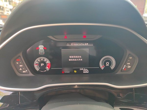 Audi Q3 2022, 58600 км, за 24105 USD - фото 10