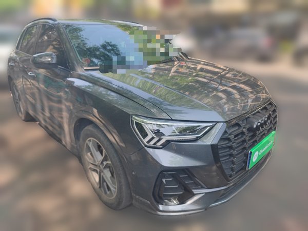 Audi Q3 2022, 58600 км, за 24105 USD