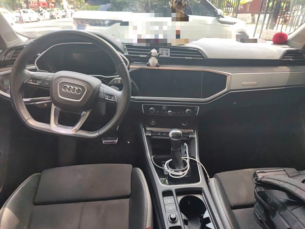 Audi Q3 2022, 58600 км, за 24105 USD - фото 18