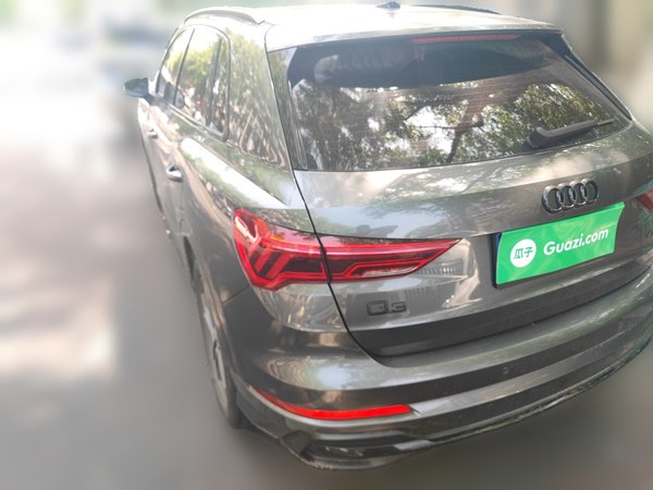 Audi Q3 2022, 58600 км, за 24105 USD