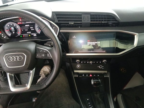 Audi Q3 2022, 41300 км, за 19474 USD - фото 9