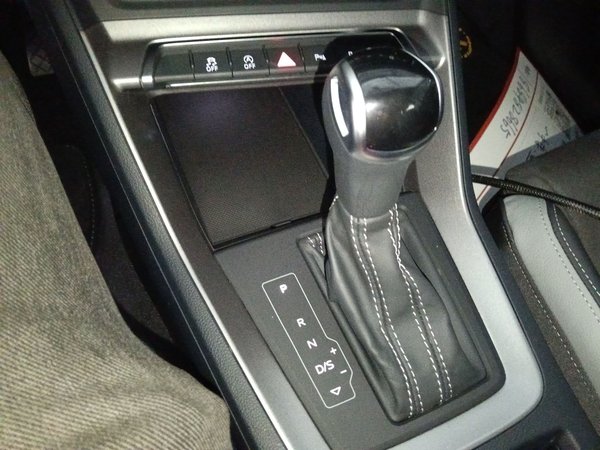 Audi Q3 2022, 41300 км, за 19474 USD - фото 13