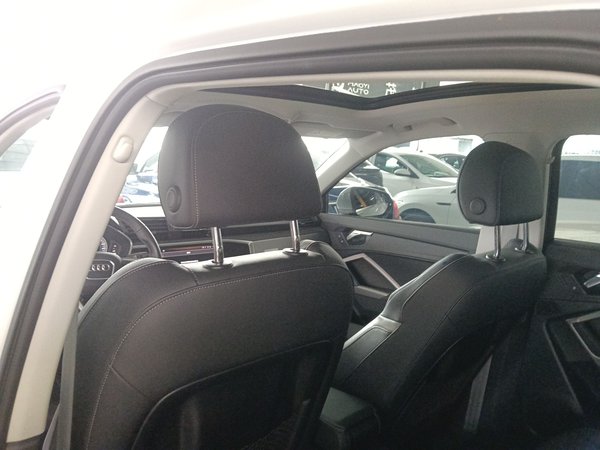 Audi Q3 2022, 41300 км, за 19474 USD - фото 17