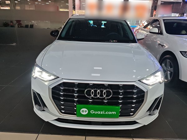Audi Q3 2022, 48200 км, за 22461 USD - фото 3
