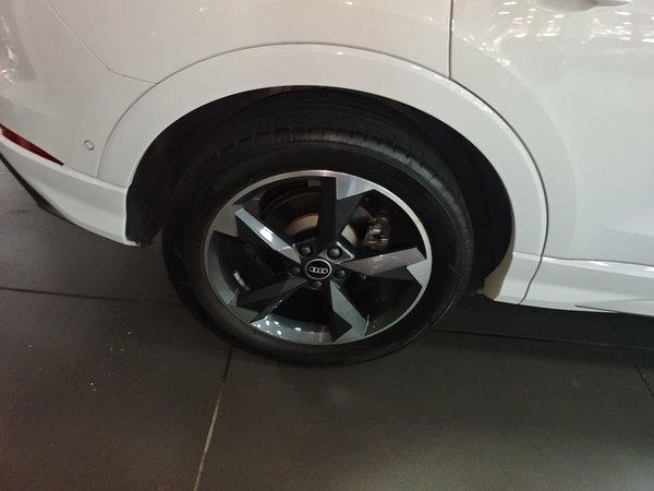 Audi Q3 2022, 48200 км, за 22461 USD - фото 9
