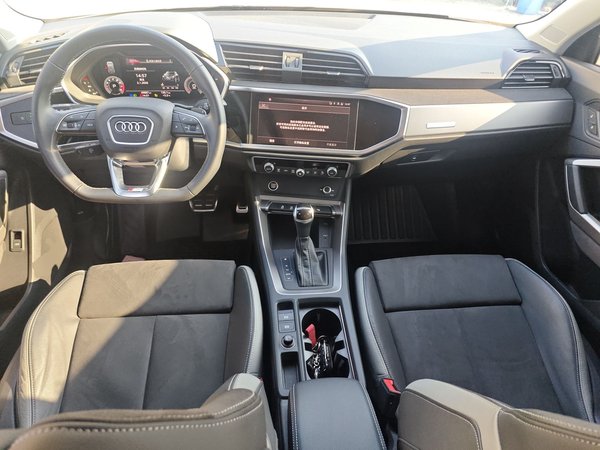 Audi Q3 2022, 49900 км, за 21821 USD - фото 20