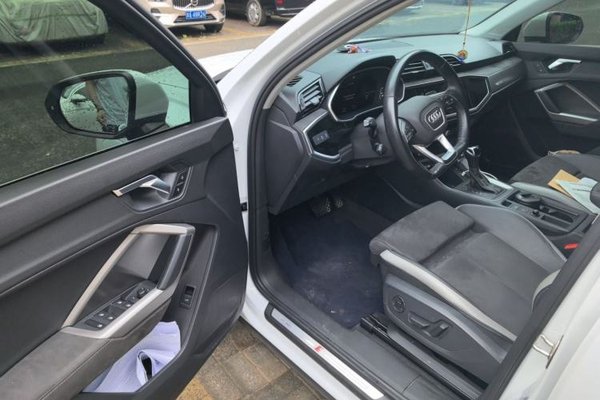 Audi Q3 2022, 73000 км, за 18507 USD - фото 17