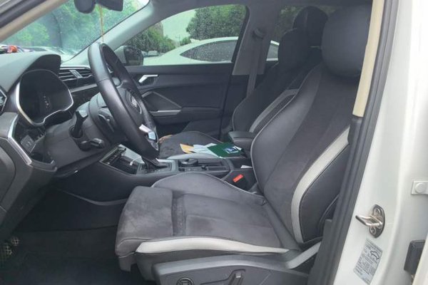 Audi Q3 2022, 73000 км, за 18507 USD - фото 16