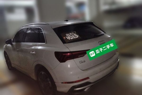 Audi Q3 2022, 88100 км, за 20331 USD