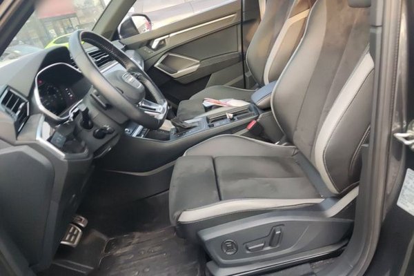 Audi Q3 2022, 55300 км, за 22603 USD - фото 16