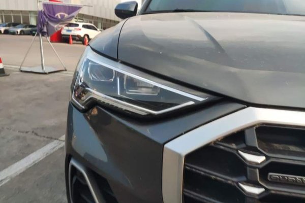 Audi Q3 2022, 55300 км, за 22603 USD - фото 7