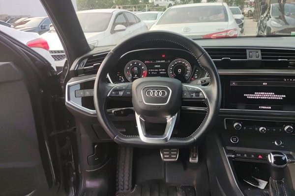 Audi Q3 2022, 55300 км, за 22603 USD - фото 11