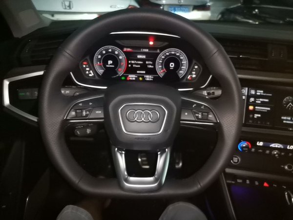 Audi Q3 2022, 47000 км, за 19681 USD - фото 13