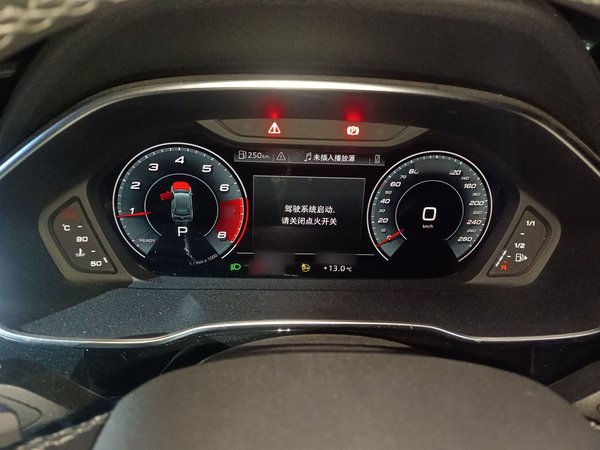 Audi Q3 2023 35 TFSI Fashion Dynamic Model (1.4T), 2023 года