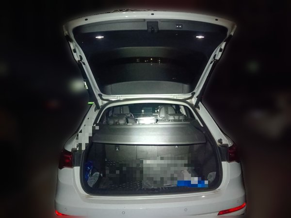 Audi Q3 2023, 22500 км, за 25388 USD - фото 9