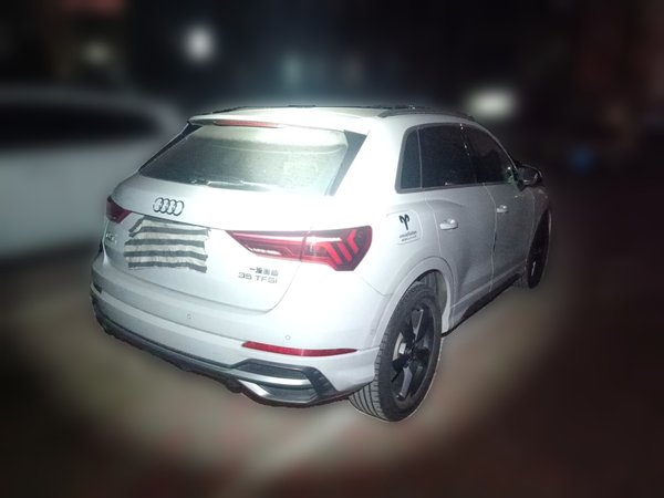 Audi Q3 2023, 22500 км, за 25388 USD - фото 28